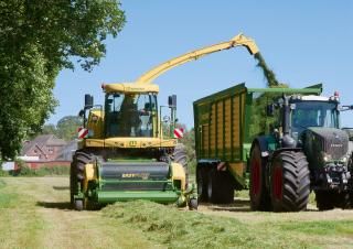 2WD krmni kombajni Krone BiG X 630