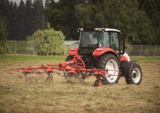 2WD traktori Steyr 4065 Kompakt S Komfort