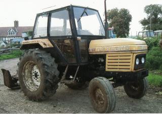 2WD traktori Leyland 602