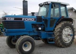 2WD traktori Ford-NH 8730