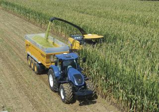 4WD krmni kombajni New Holland FR 780