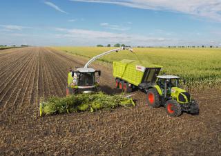 4WD krmni kombajni Claas Jaguar 940