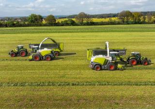 4WD krmni kombajni Claas Jaguar 950