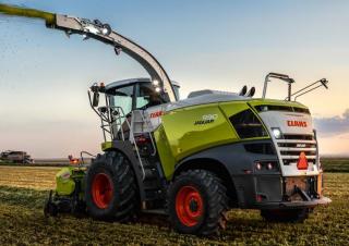 4WD krmni kombajni Claas Jaguar 990