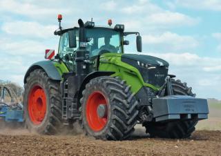 4WD traktori Fendt 1038 Vario PowerPlus