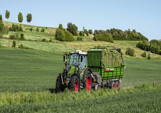 4WD traktori Fendt 208 S Vario Power