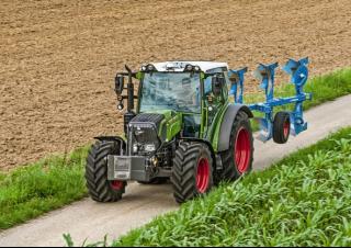 4WD traktori Fendt 208 S Vario