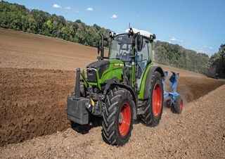 4WD traktori Fendt 210 S Vario Power