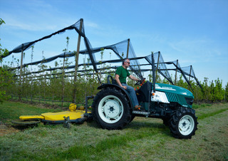 4WD traktori Arbos 3050