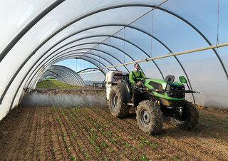 4WD traktori DEUTZ-FAHR 3060