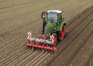 4WD traktori Fendt 311 Vario Profi