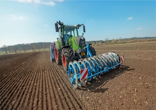 4WD traktori Fendt 313 Vario Profi+