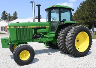 4WD traktori John Deere 4840