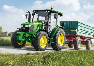 4WD traktori John Deere 5075E