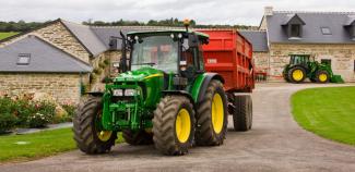 4WD traktori John Deere 5080 R