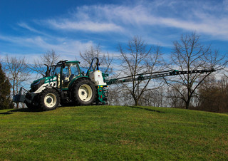 4WD traktori Arbos 5100