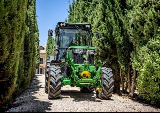 4WD traktori John Deere 5105GF