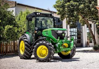 4WD traktori John Deere 5115GF 
