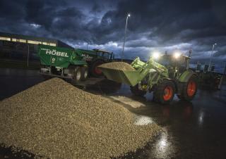 4WD traktori Fendt 516 Vario ProfiPlus