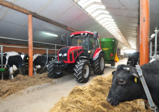 4WD traktori Pronar 5222