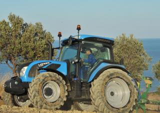 4WD traktori Landini 6-120C