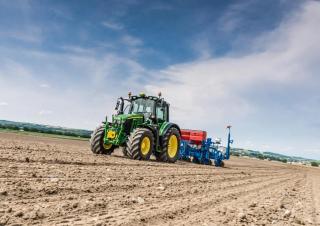 4WD traktori John Deere 6100M 