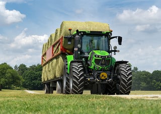 4WD traktori DEUTZ-FAHR 6115 C RVShift 