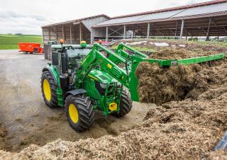 4WD traktori John Deere 6130R