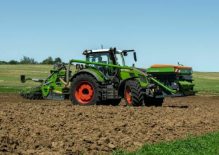 4WD traktori Fendt 614 Vario Profi+