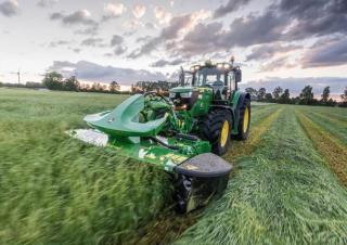 4WD traktori John Deere 6145M 