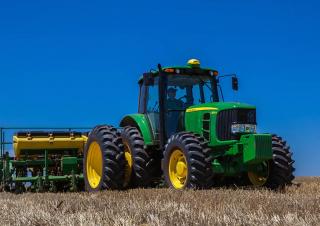 4WD traktori John Deere 6150J