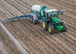 4WD traktori John Deere 6155R