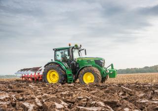 4WD traktori John Deere 6155R