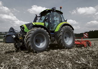 4WD traktori DEUTZ-FAHR 6190