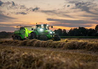 4WD traktori DEUTZ-FAHR 6210 Agrotron TTV