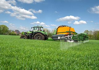 4WD traktori DEUTZ-FAHR 6230 Agrtotron TTV