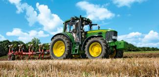 4WD traktori John Deere 6830