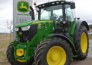 4WD traktori John Deere 6230R