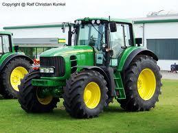 4WD traktori John Deere 7530 E Premium