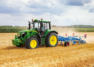 4WD traktori John Deere 6M 150 