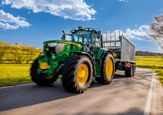4WD traktori John Deere 6M 185