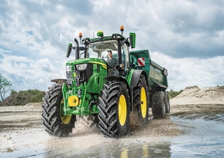 4WD traktori John Deere 6R 145