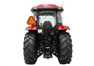 4WD traktori Mahindra 7095
