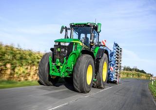 4WD traktori John Deere 7R 250
