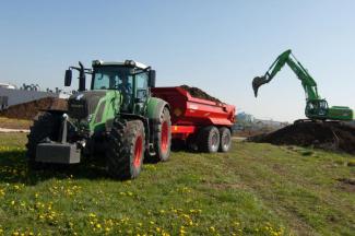 4WD traktori Fendt 826 Vario SCR
