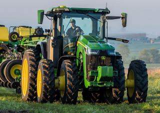 4WD traktori John Deere 8R 340 