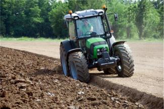 4WD traktori DEUTZ-FAHR Agrofarm 430 TTV
