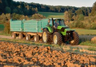 4WD traktori DEUTZ-FAHR Agrotron L 710