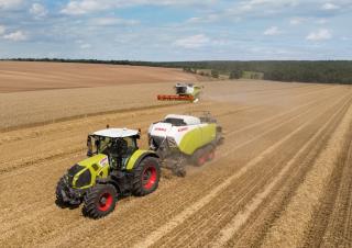 4WD traktori Claas Axion 800