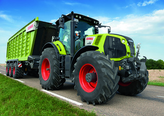 4WD traktori Claas Axion 850